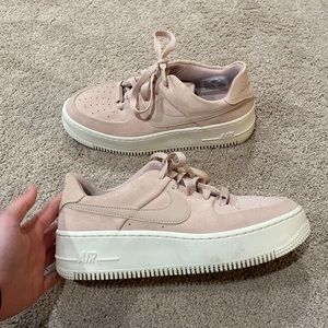 Nike Air Force 1 Sage Low